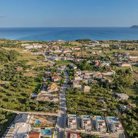 Vila V - Infinity Villas, For Large Groups With Private Pool, By Zantewize