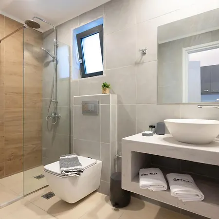 V - Infinity Villas, For Large Groups With Private Pool, By Zantewize